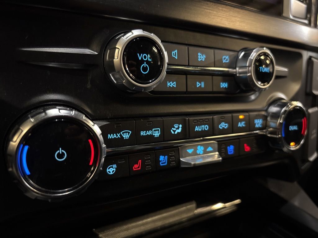 Used 2024 Ford F350 Lariat w/ Chrome Package image 37