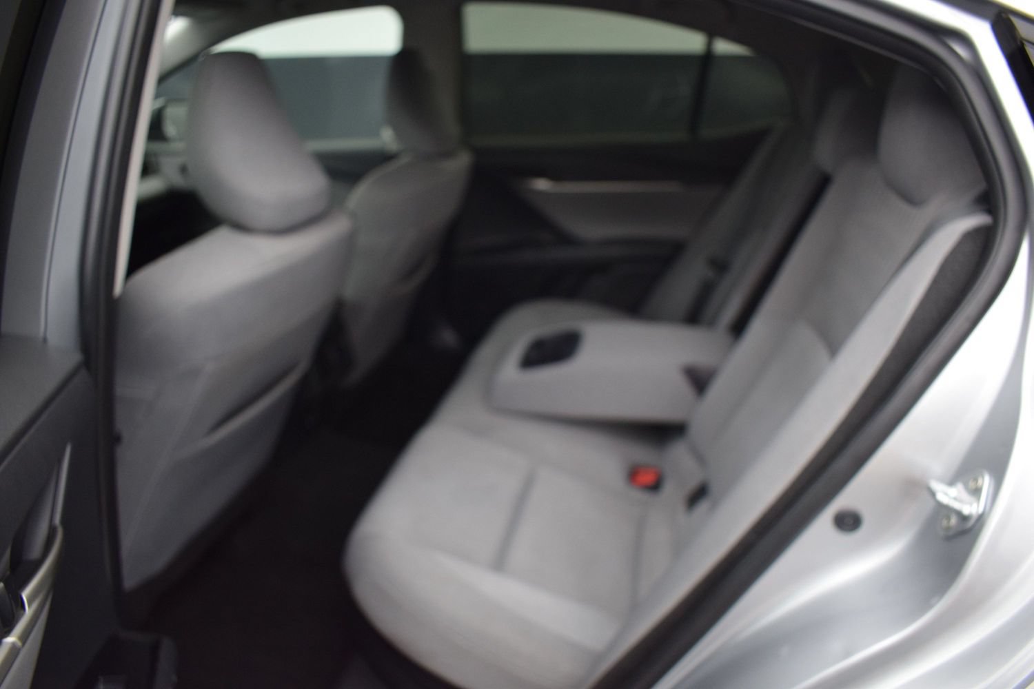 Used 2025 Toyota Camry LE w/ Convenience Package FWD image 12