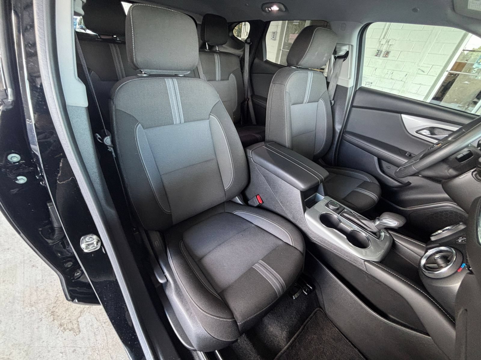 Used 2026 Chevrolet Blazer LT FWD image 36
