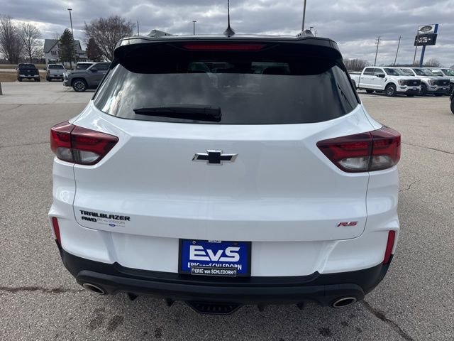 Used 2023 Chevrolet TrailBlazer RS w/ Sun and Liftgate Package image 4