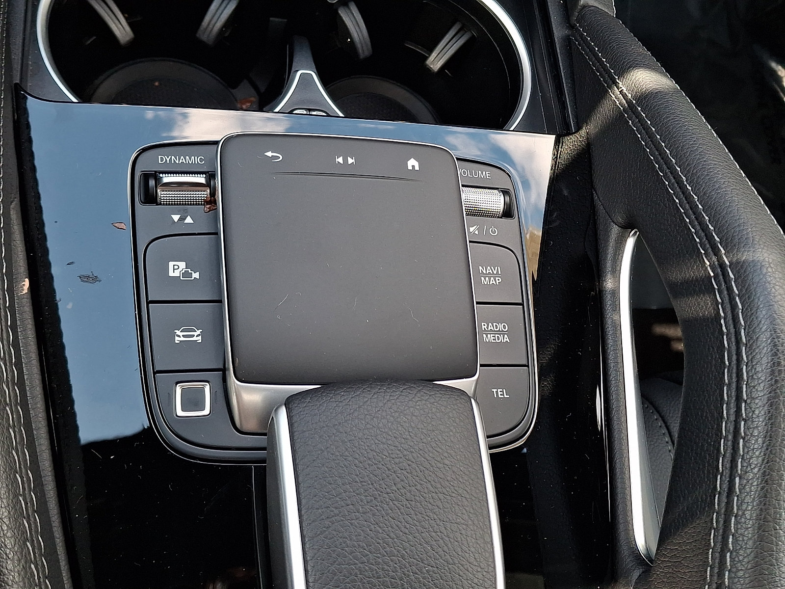 Used 2025 Mercedes-Benz GLE 350 4MATIC image 25