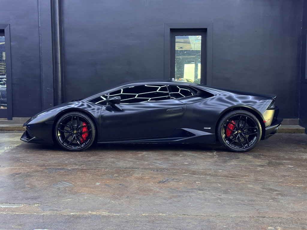 Used 2017 Lamborghini Huracan LP 610-4 AWD/4WD image 7