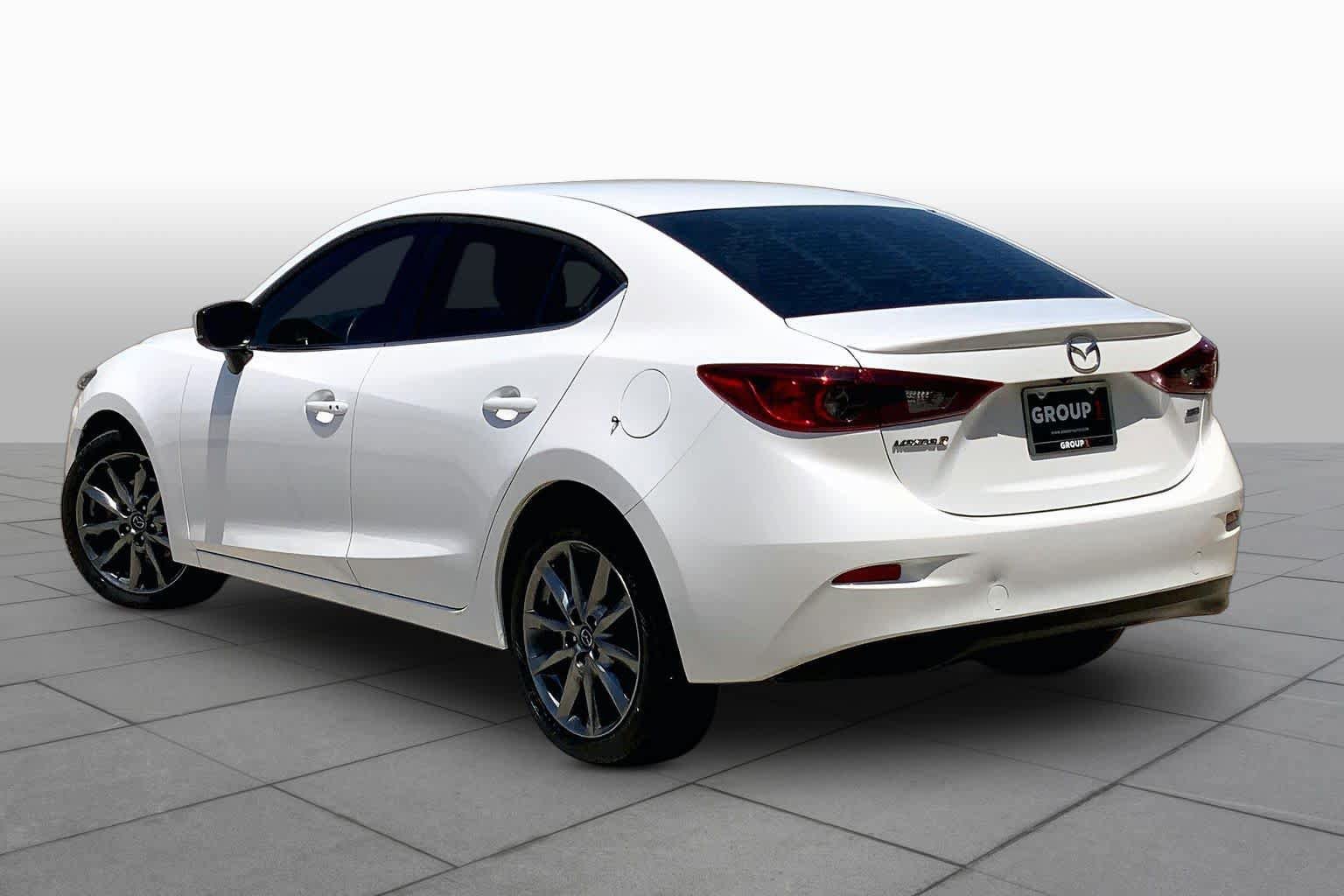 Used 2018 MAZDA MAZDA3 Touring FWD image 10