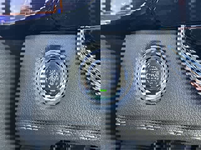 Used 2023 Chevrolet Colorado LT image 10