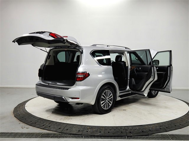 Used 2023 Nissan Armada SL w/ Captain's Chairs Package image 15