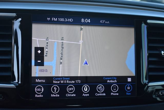 Used 2018 Chrysler Pacifica Touring-L Plus FWD image 35