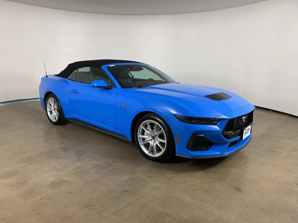 Used 2025 Ford Mustang GT Premium image 5