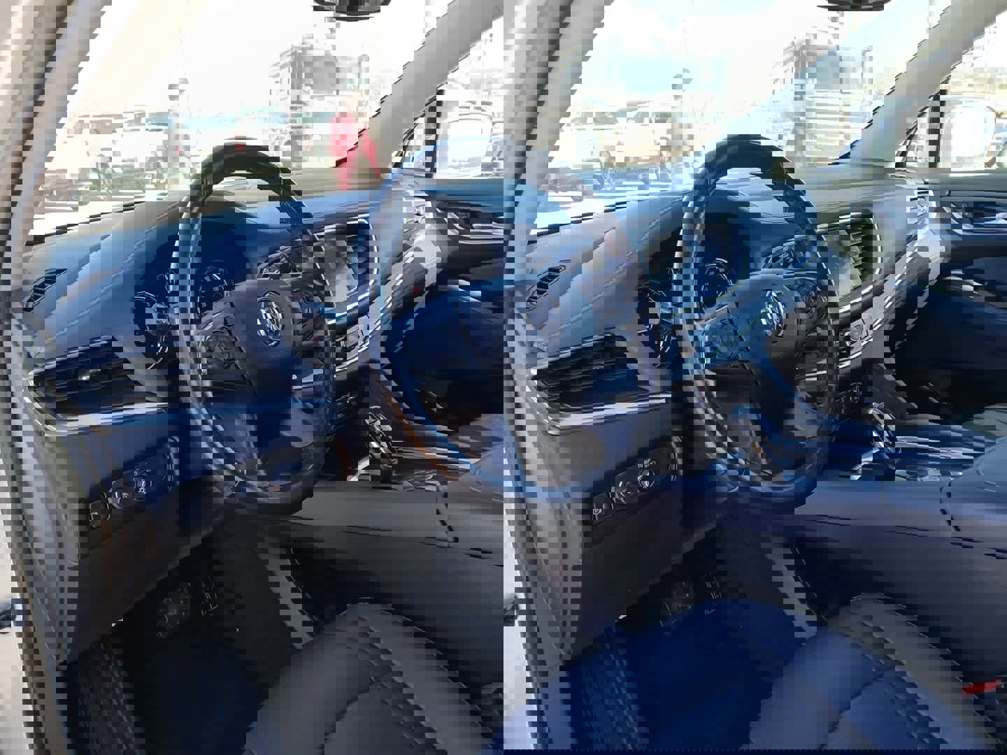 Used 2019 Buick Enclave Essence image 14