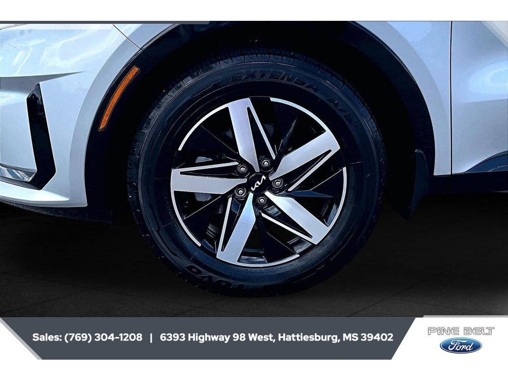 Used 2022 Kia Sorento S w/ Panoramic Sunroof Package FWD image 7