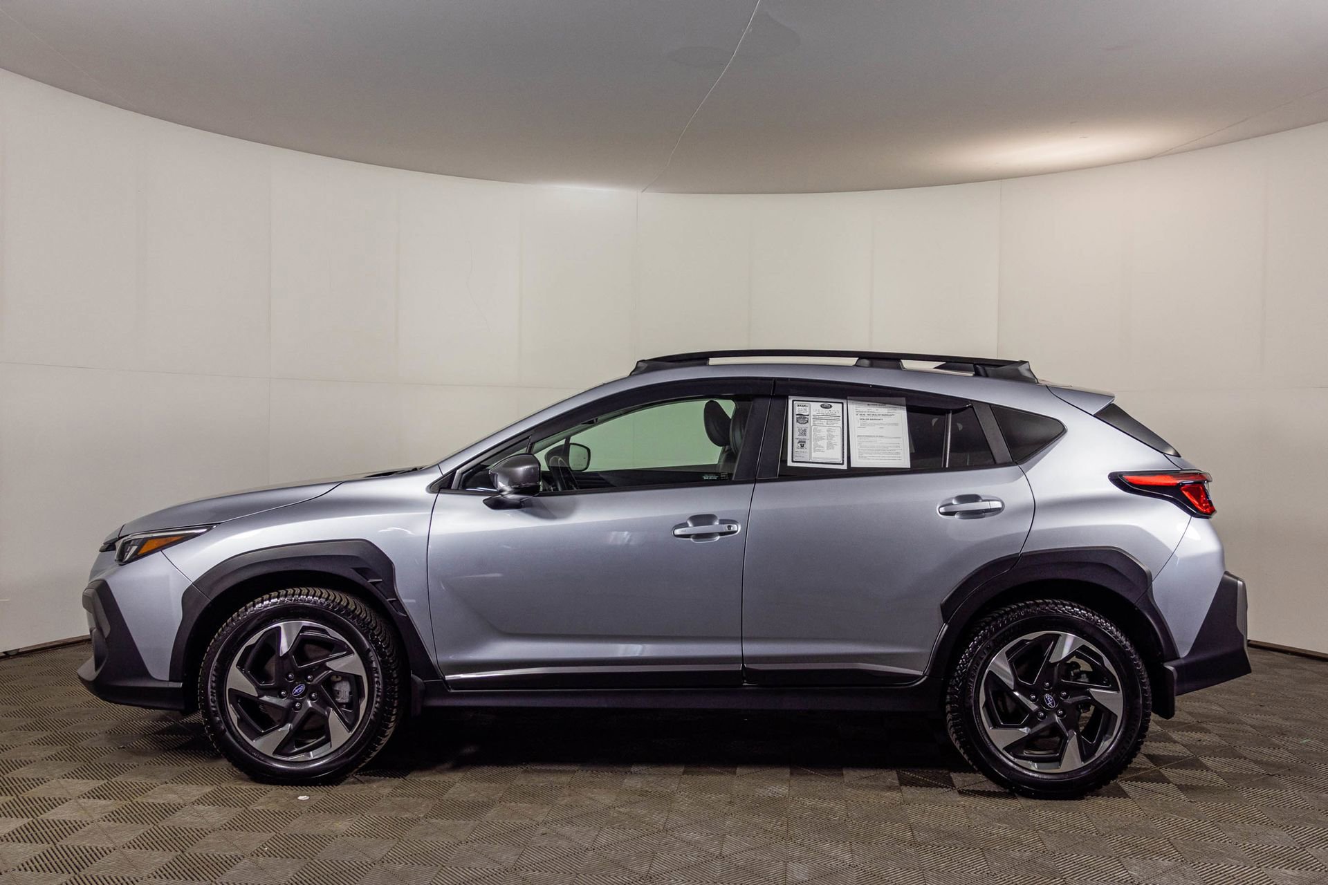 Used 2024 Subaru Crosstrek 2.5i Limited w/ Crosstrek Mirror Package AWD/4WD image 19