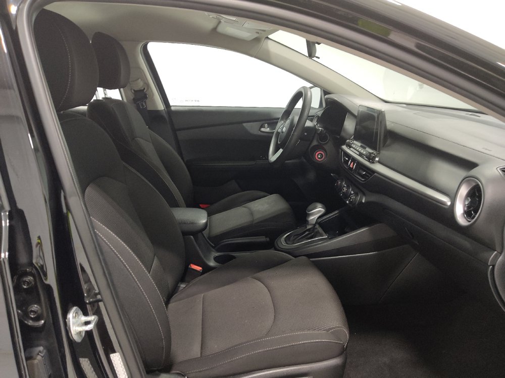 Used 2020 Kia Forte LXS FWD image 21