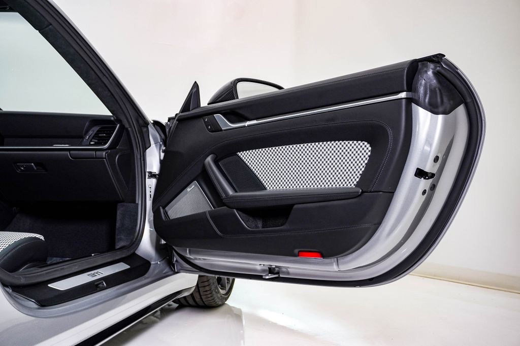 Certified 2024 Porsche 911 Turbo S AWD/4WD image 19
