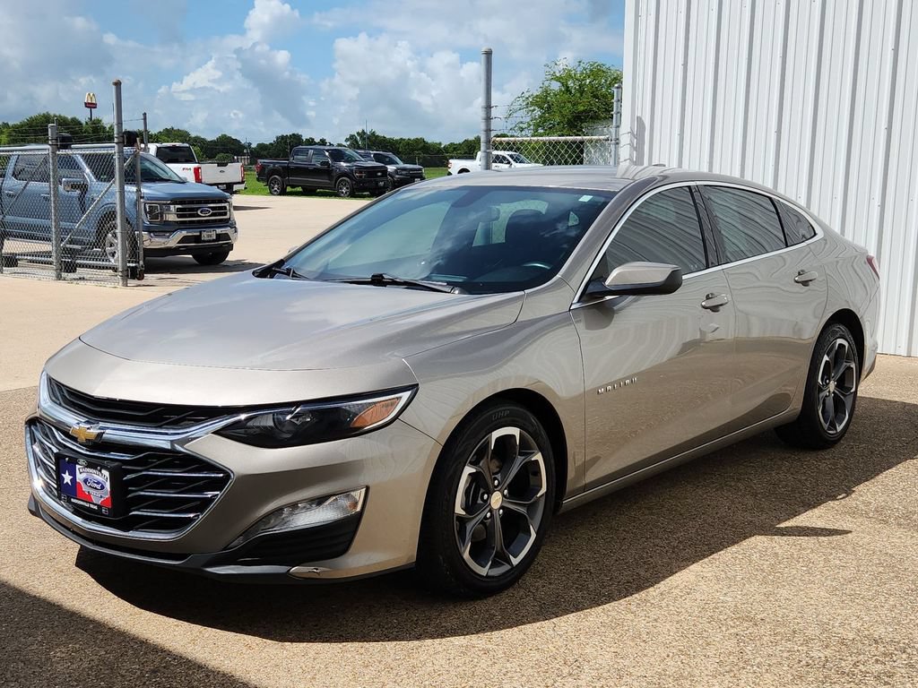 Used 2022 Chevrolet Malibu LT FWD image 18