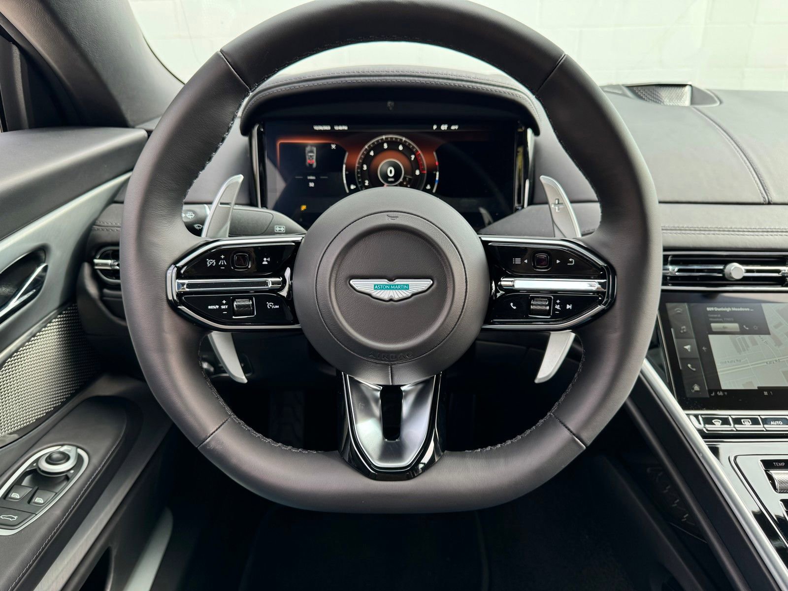 Used 2024 Aston Martin DB12 Coupe image 24