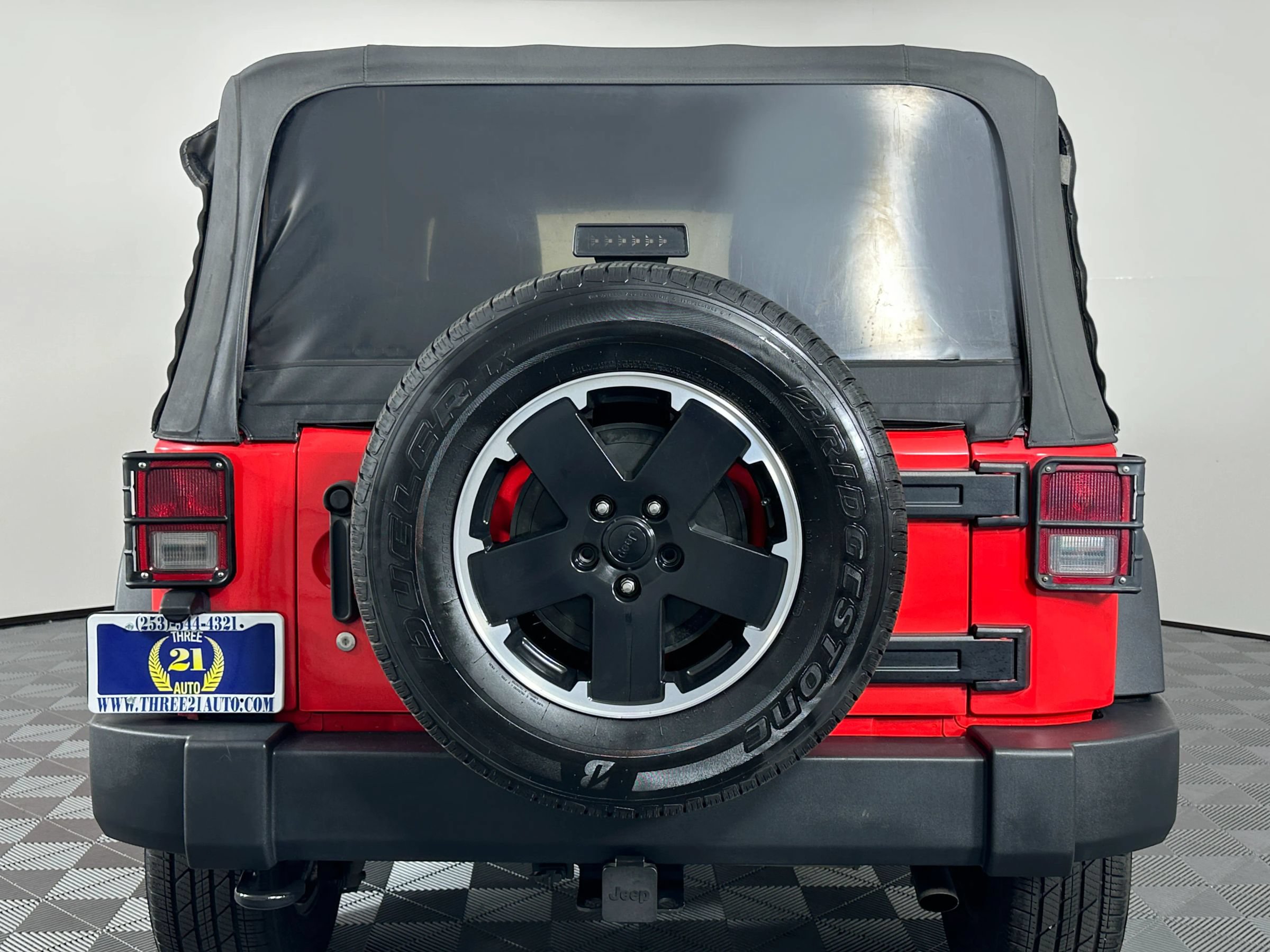 Used 2013 Jeep Wrangler Sport w/ Connectivity Group AWD/4WD image 9