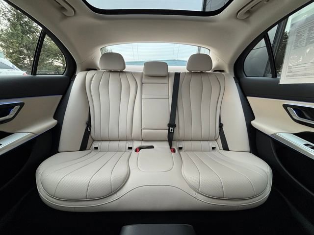 Used 2026 Mercedes-Benz E 350 4MATIC Sedan image 53