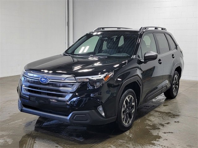 Used 2025 Subaru Forester Premium w/ Convenience Package #1 image 2