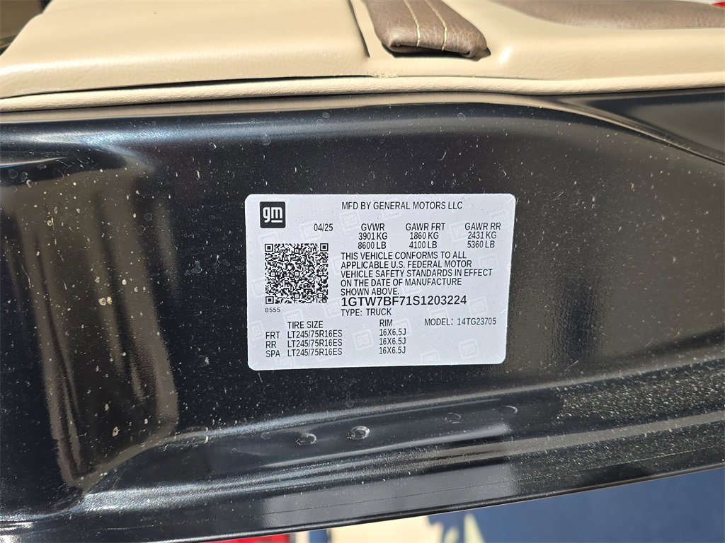 New 2025 GMC Savana 2500 Extended w/ Driver Convenience Package image 33