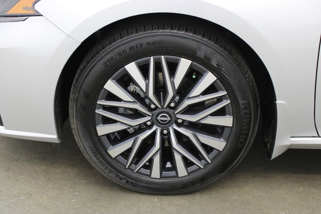 New 2026 Nissan Altima 2.5 SV image 26