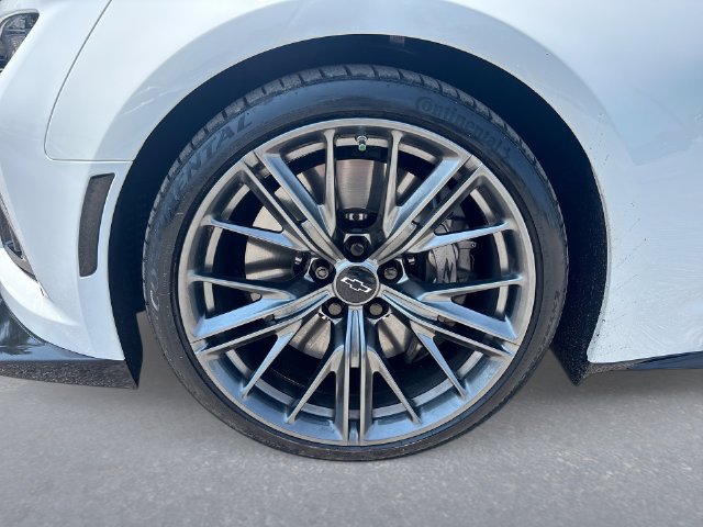 Used 2022 Chevrolet Camaro ZL1 RWD image 10