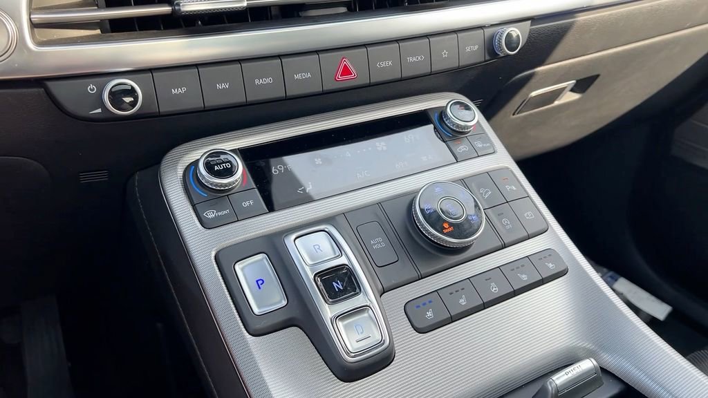 Used 2024 Hyundai Palisade Calligraphy image 31