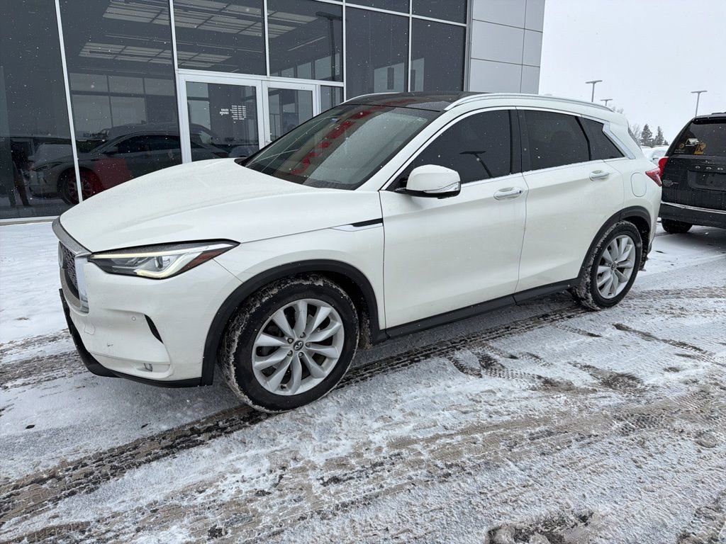 Used 2019 INFINITI QX50 Essential w/ Premium Heat Package image 8