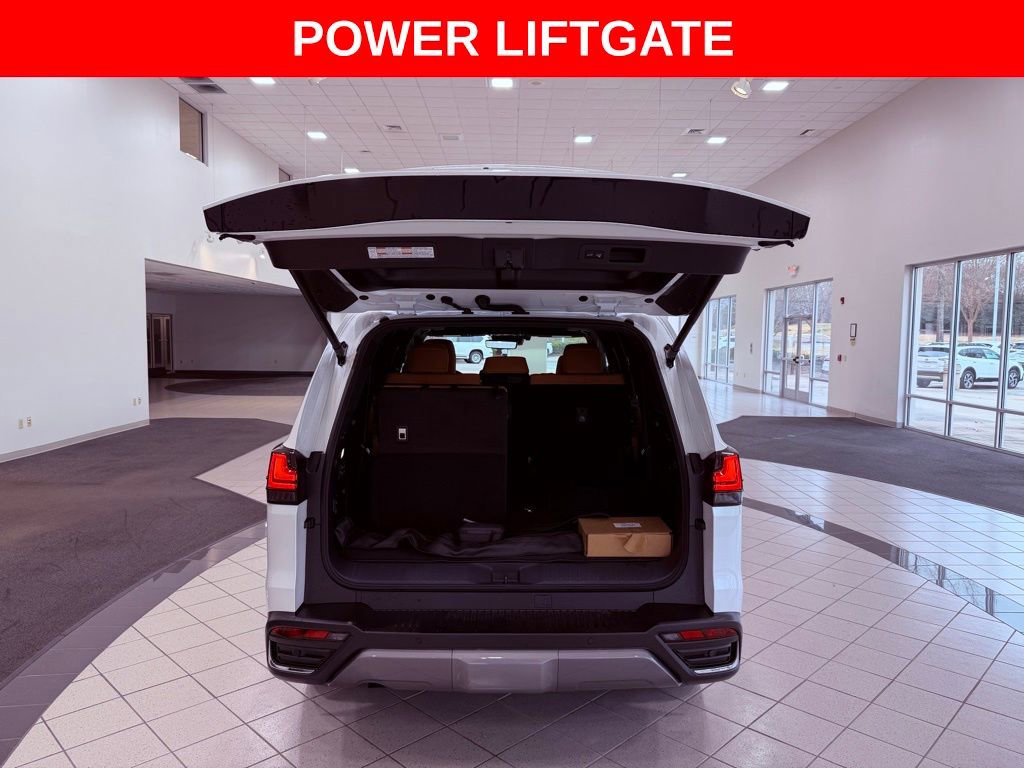 Certified 2026 Lexus LX 600 4WD w/ Luxury Package image 8