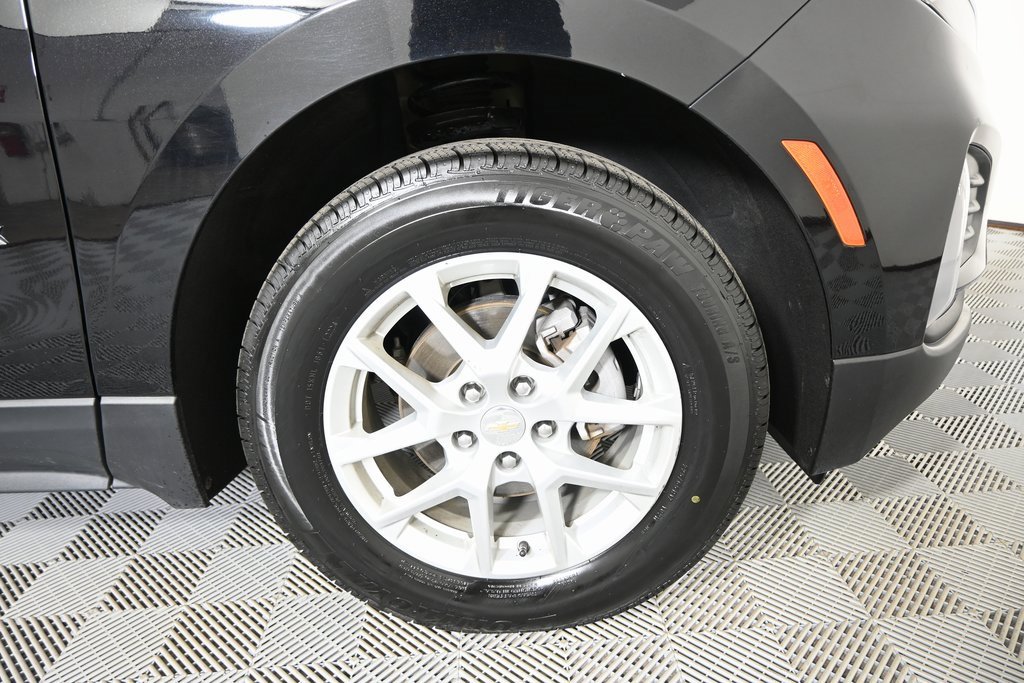 Used 2023 Chevrolet Equinox LT image 12