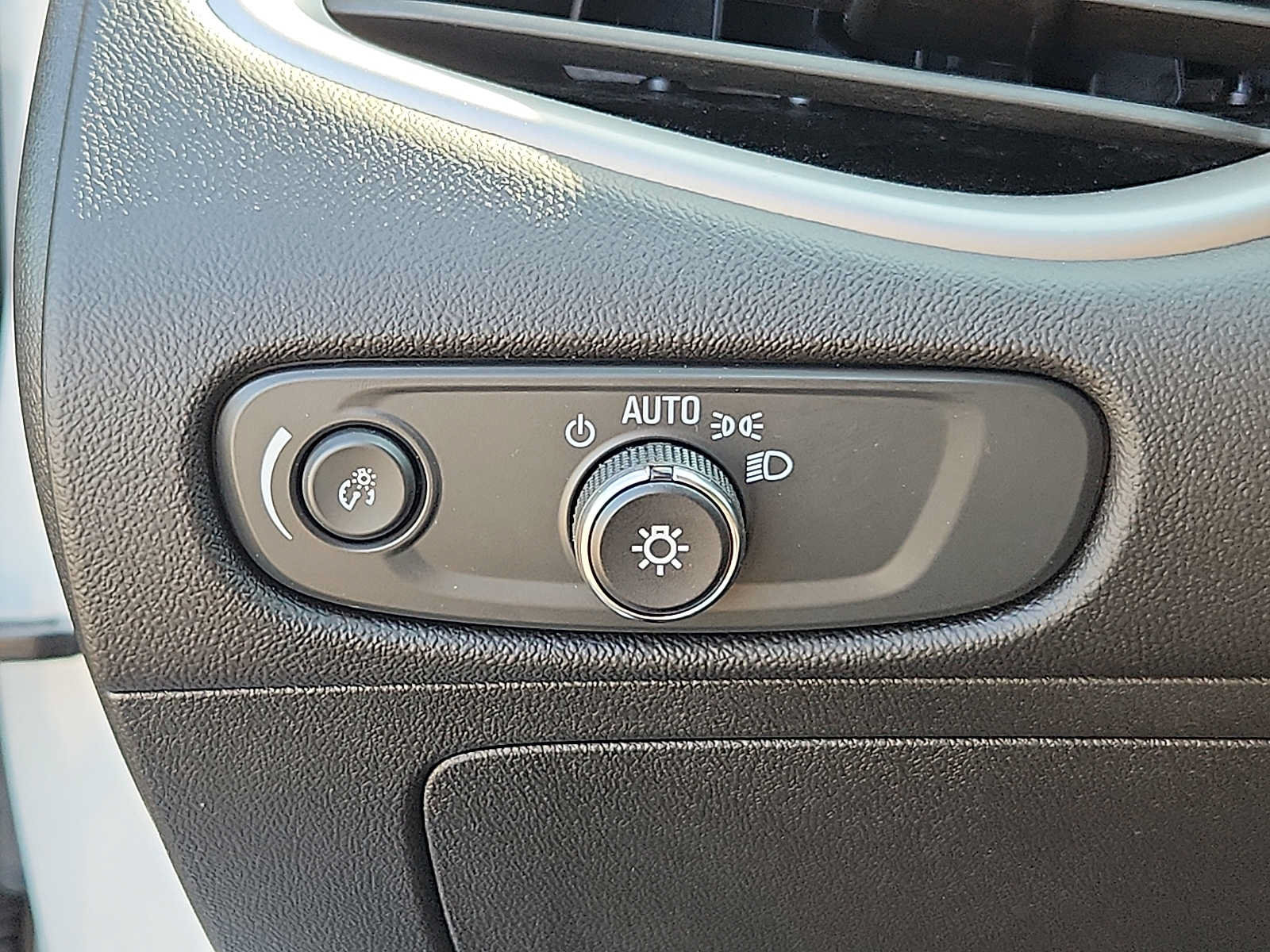Used 2024 Chevrolet Malibu LT FWD image 22