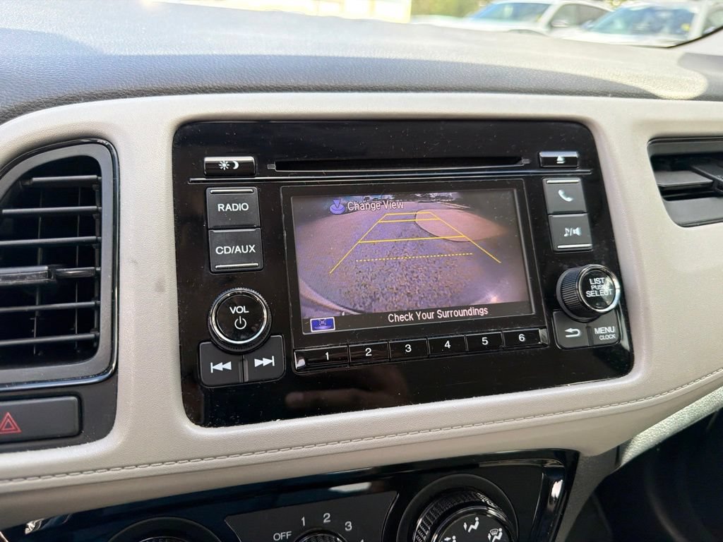 Used 2017 Honda HR-V LX image 3