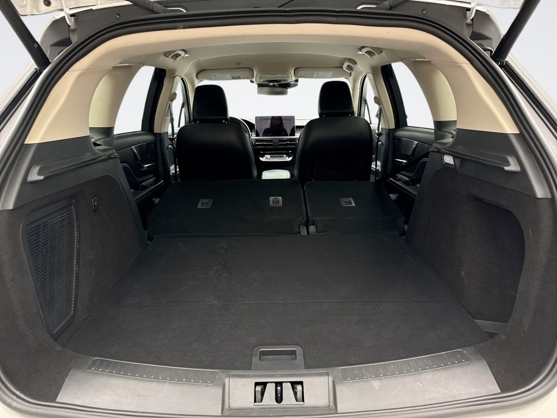 Used 2024 Lincoln Corsair AWD image 22