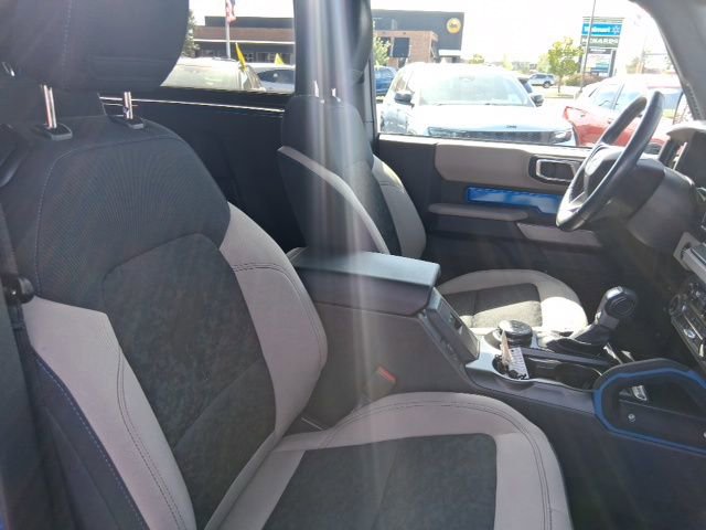 Used 2022 Ford Bronco Wildtrak image 11