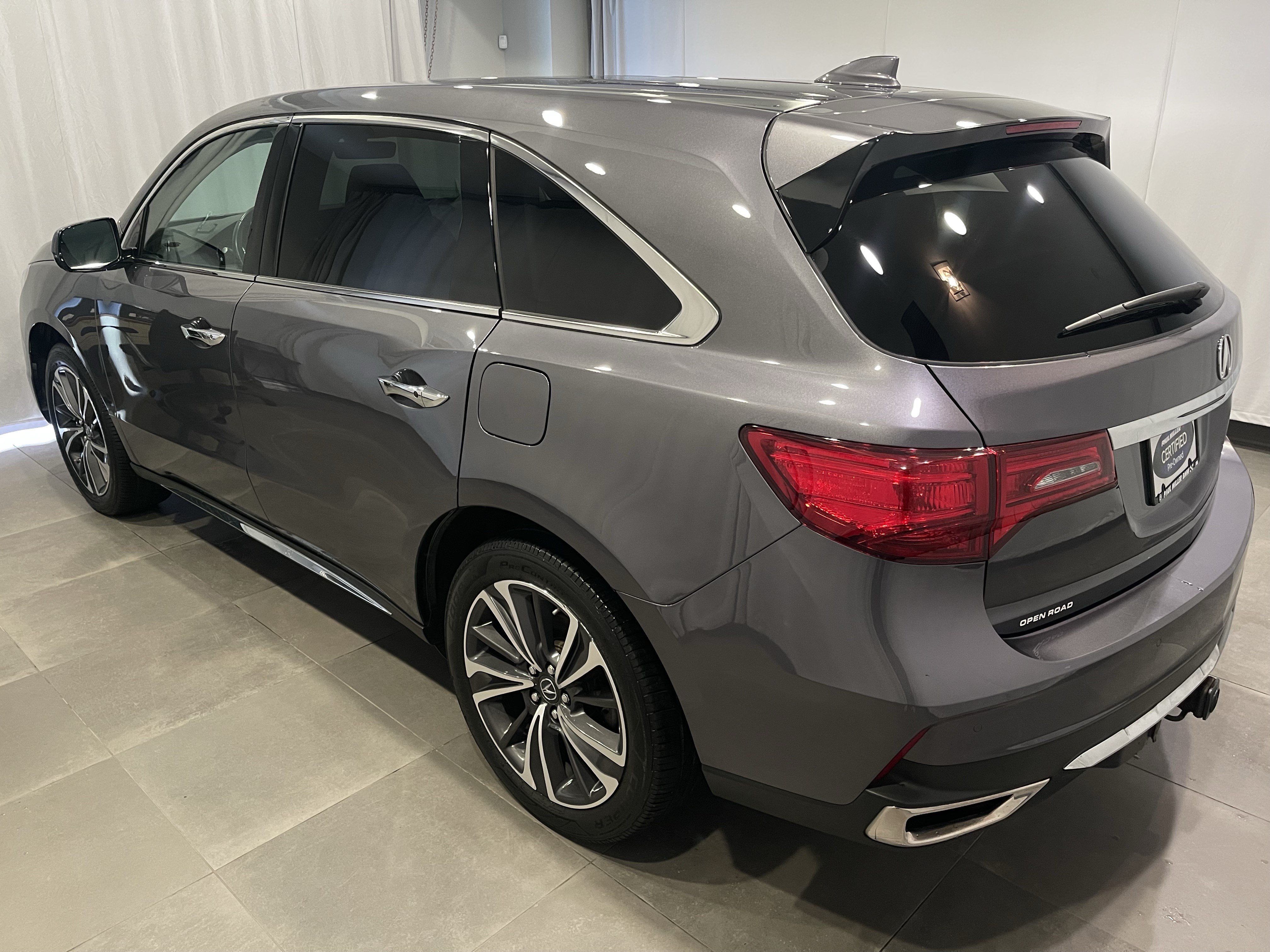 Used 2020 Acura MDX SH-AWD w/ Technology Package image 4