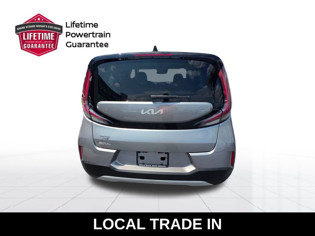 Used 2023 Kia Soul LX w/ LX Technology Package FWD image 9