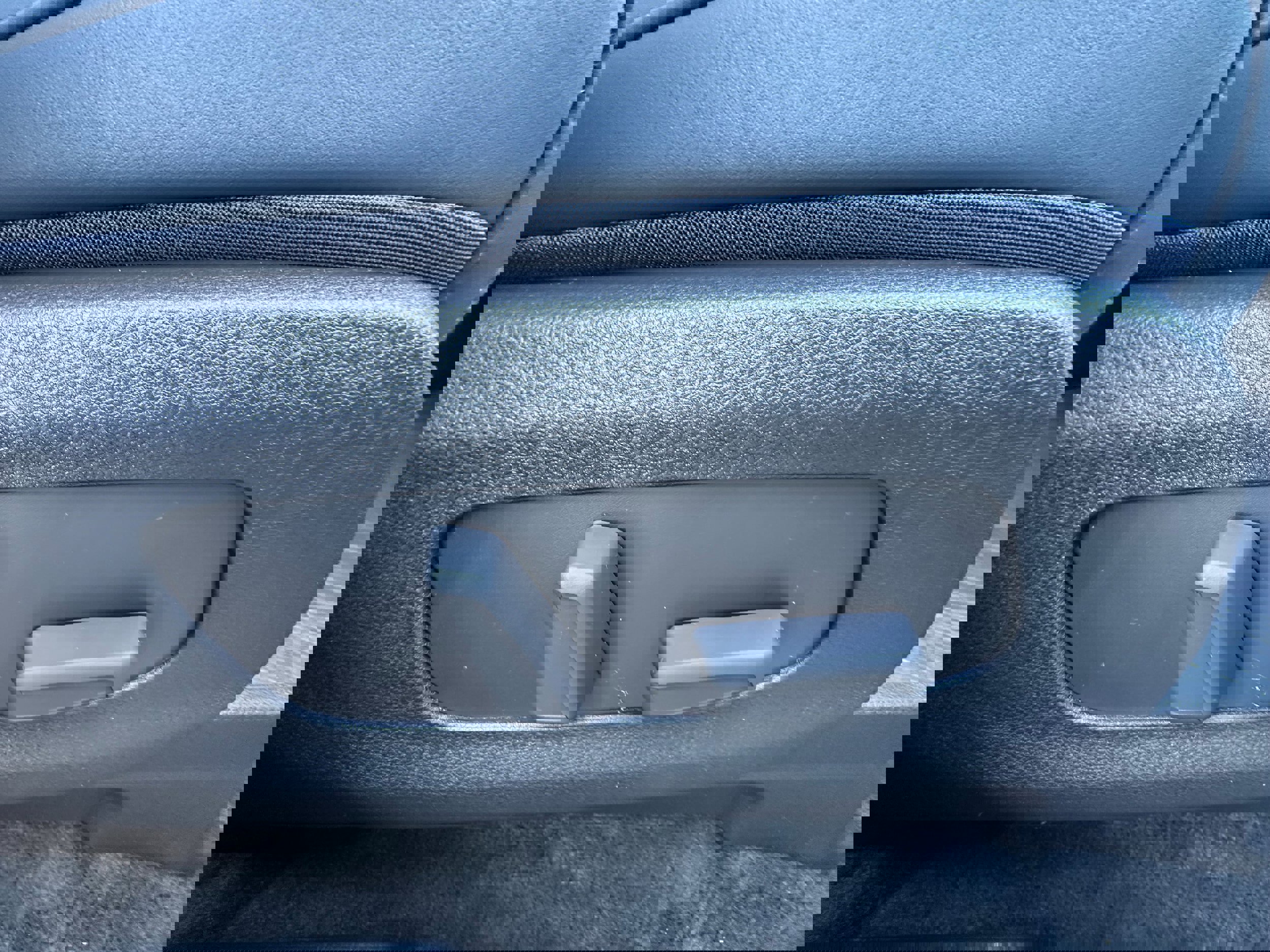 New 2026 Kia Carnival EX image 32