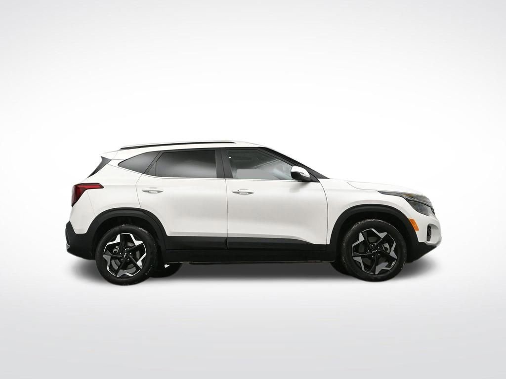 Used 2024 Kia Seltos EX image 42
