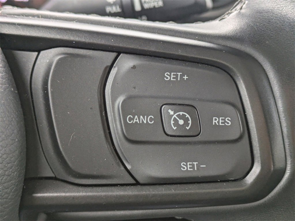 Used 2022 Jeep Gladiator Sport image 26