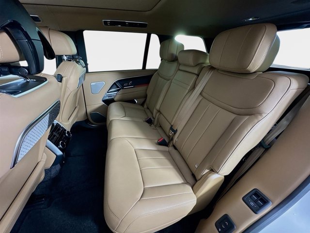 New 2026 Land Rover Range Rover Long Wheelbase Autobiography image 24