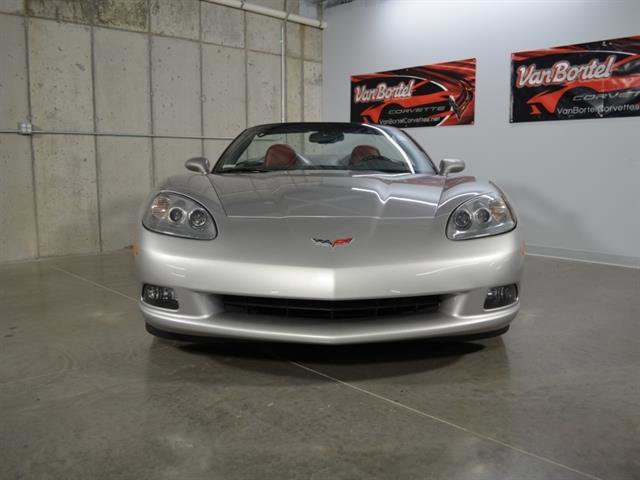 Used 2006 Chevrolet Corvette Convertible image 3
