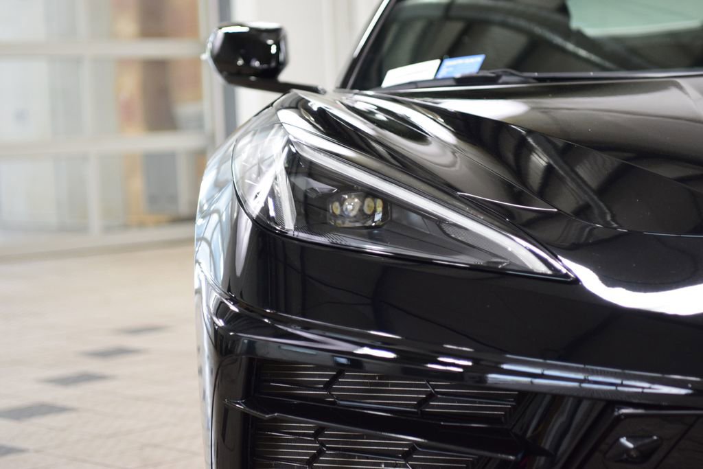 Used 2020 Chevrolet Corvette Stingray Premium Cpe w/ 3LT Preferred Equipment Group RWD image 12