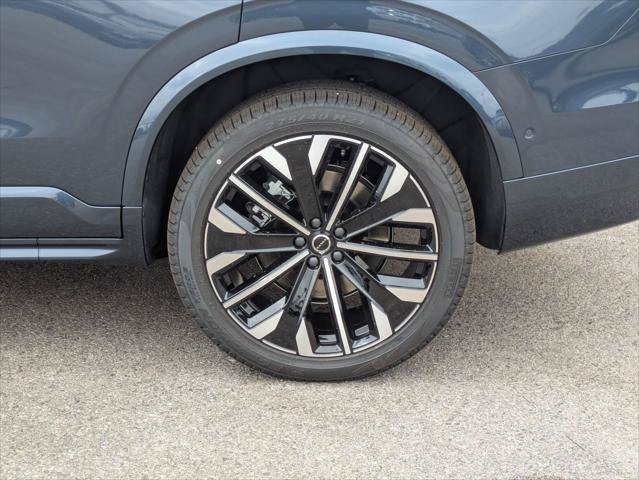 New 2026 Volvo XC90 T8 Ultra w/ Protection Package AWD/4WD image 6