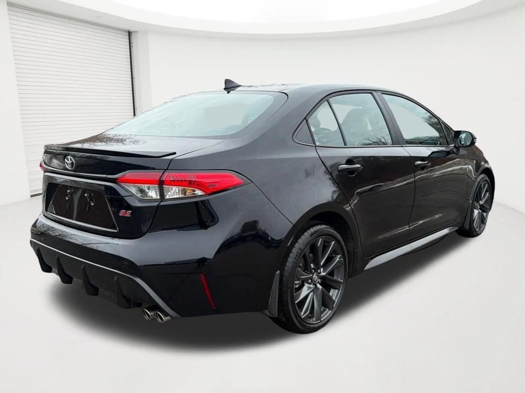 Used 2025 Toyota Corolla SE image 5