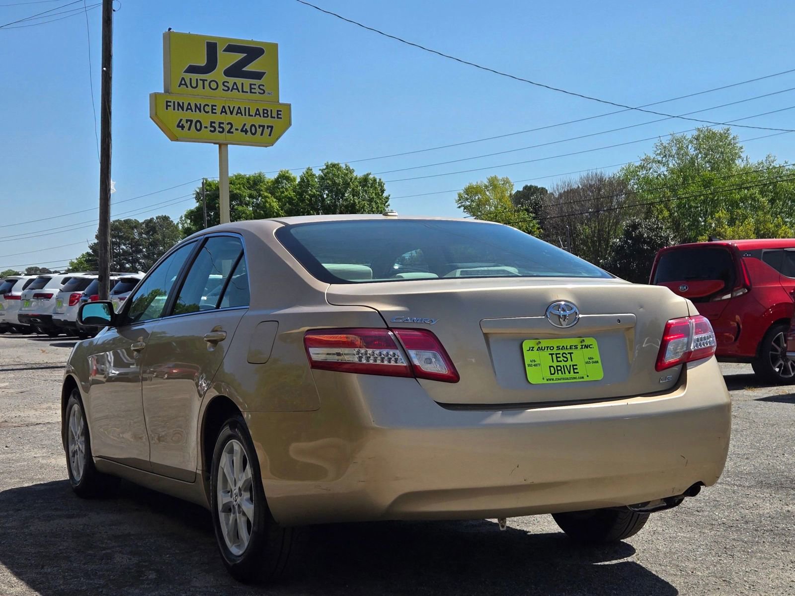Used 2010 Toyota Camry FWD image 3
