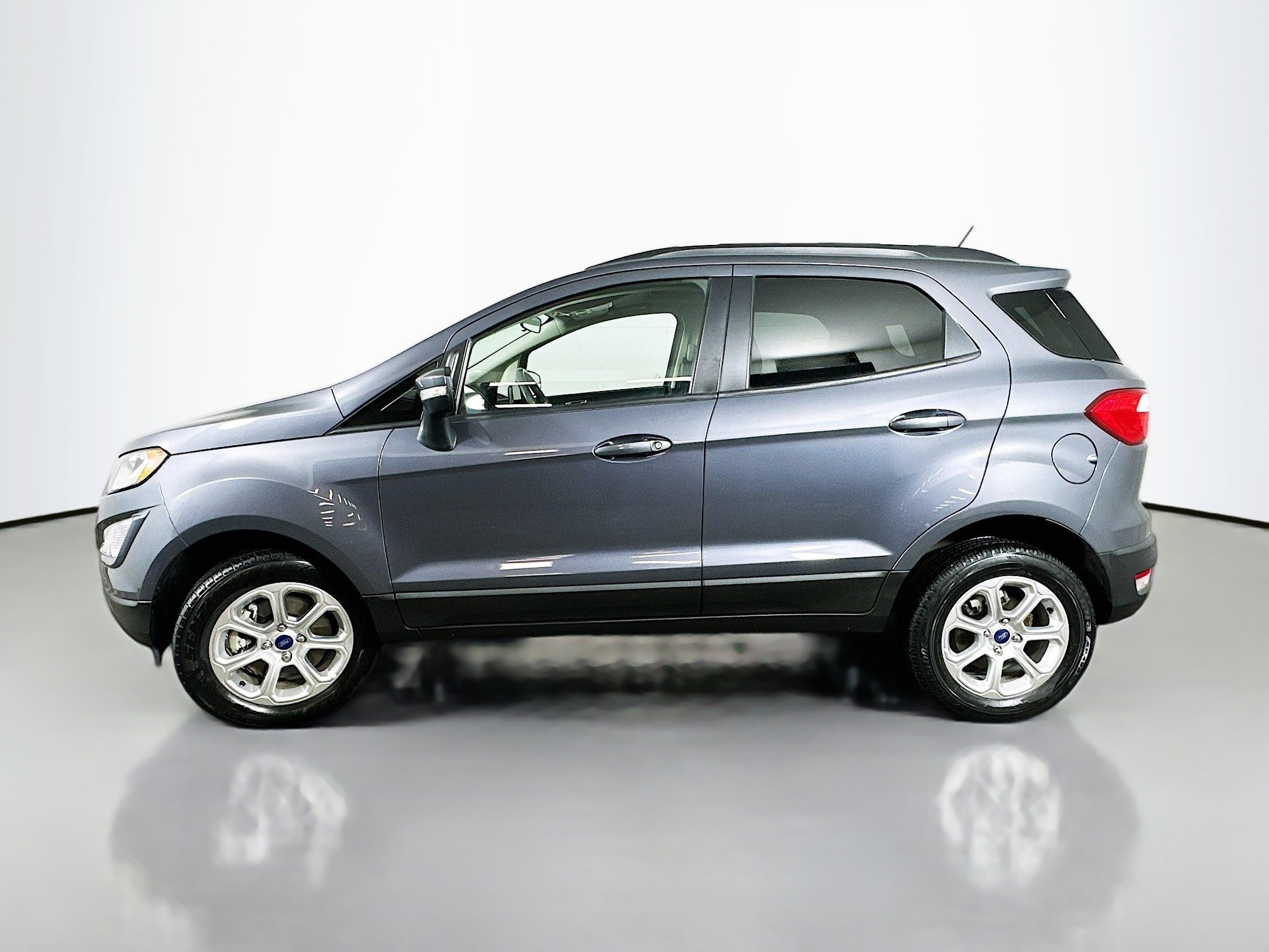 Used 2019 Ford EcoSport SE image 4