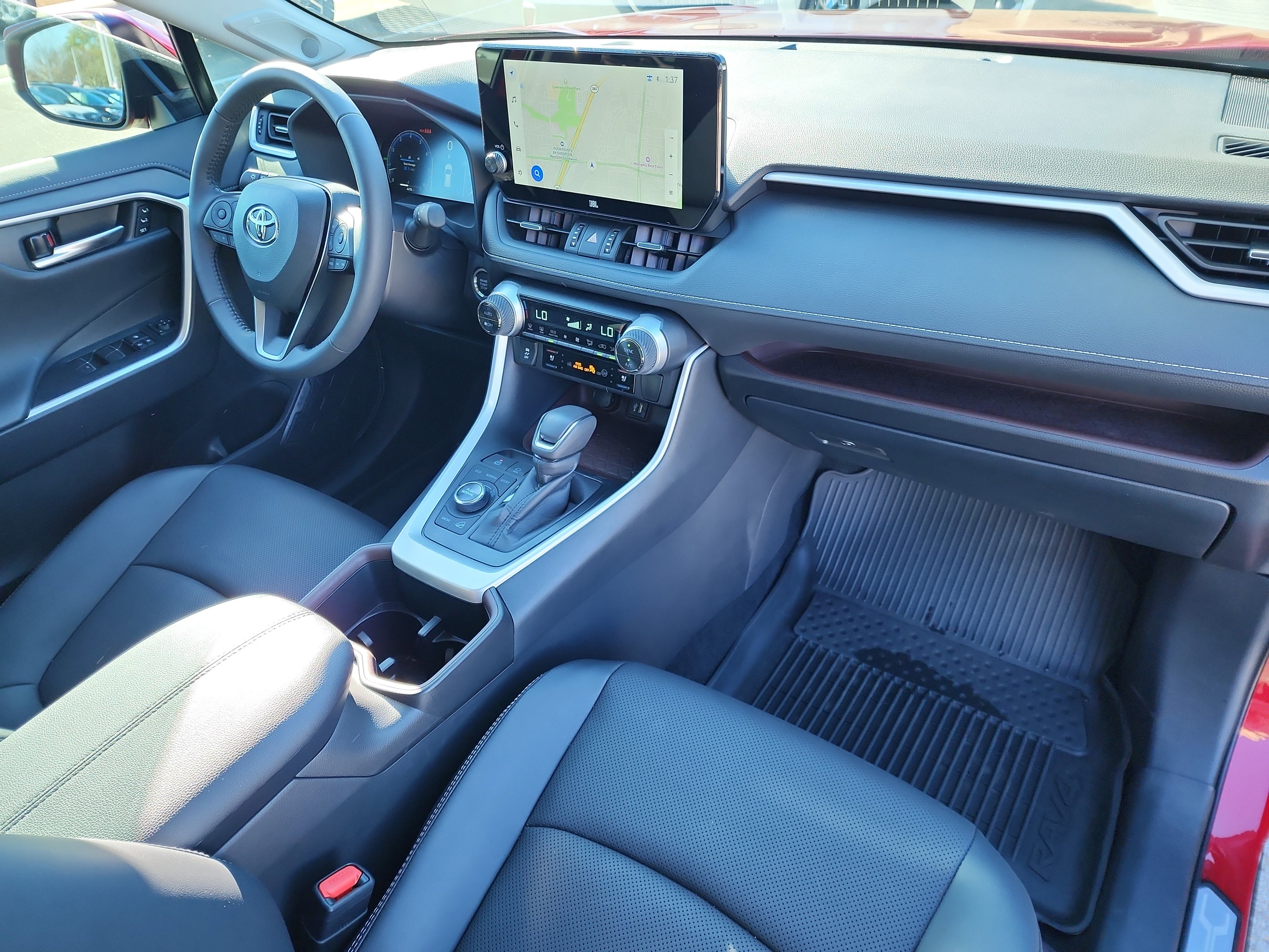 Used 2025 Toyota RAV4 Limited image 16