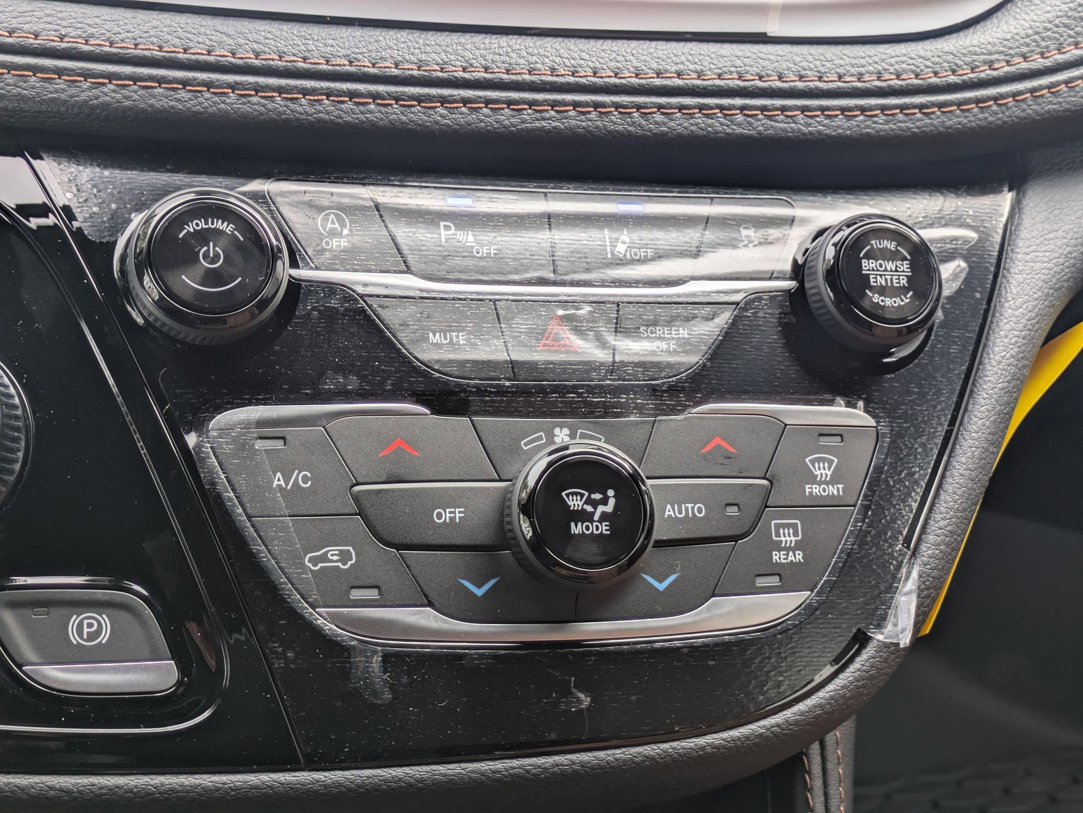 New 2026 Chrysler Pacifica Pinnacle image 15