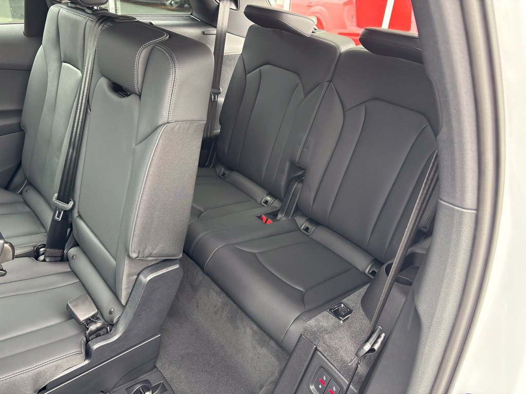New 2026 Audi Q7 2.0T Premium AWD/4WD image 36