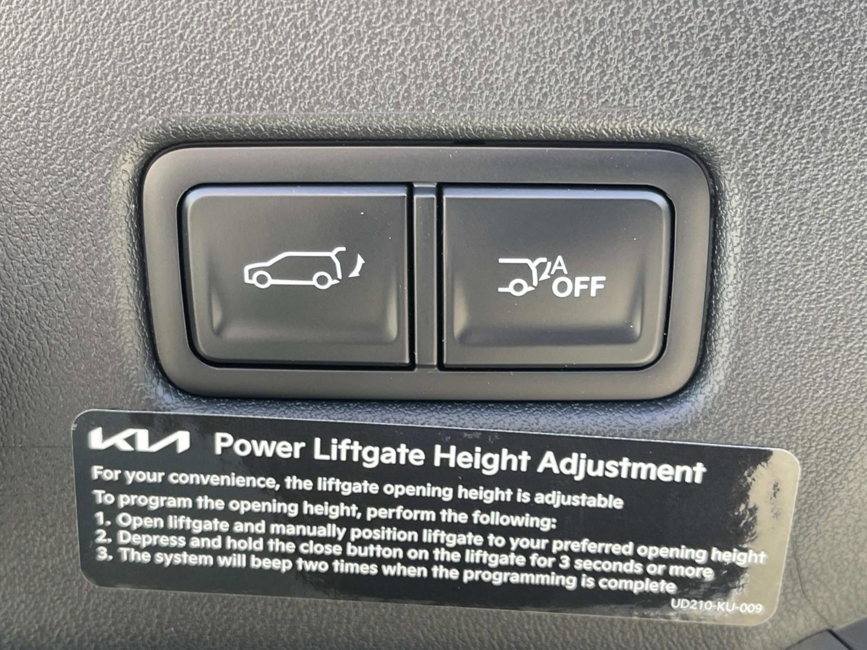 New 2027 Kia Telluride S image 13