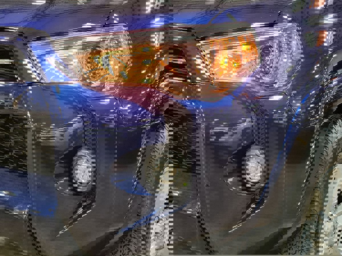 Used 2022 Toyota 4Runner SR5 Premium w/ Moonroof Package image 14