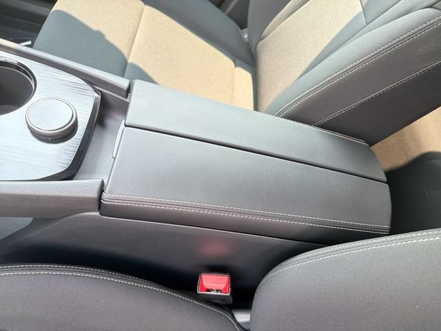 Used 2024 Nissan Rogue S AWD/4WD image 23